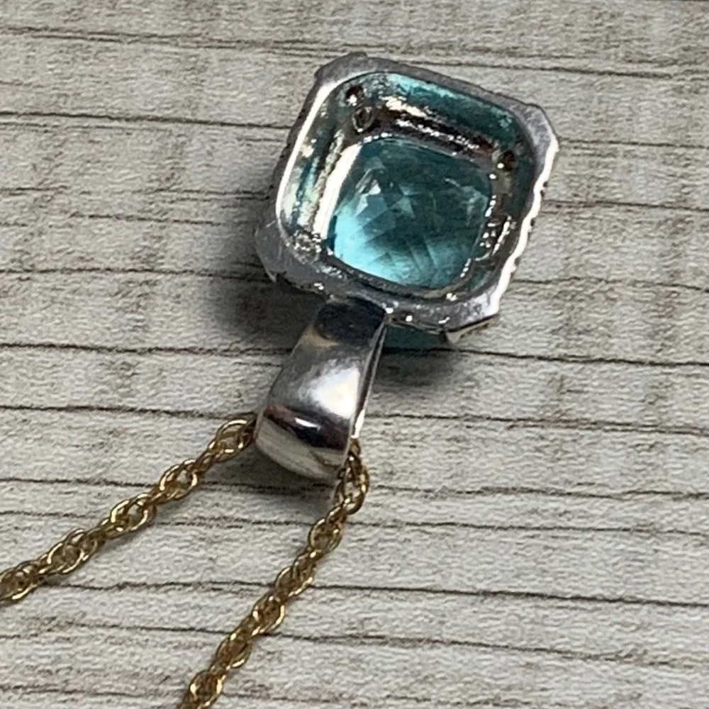 Two Tone Blue Topaz Cushion Cut Pendant Necklace Gold Silver Tone 20 Inch 4491